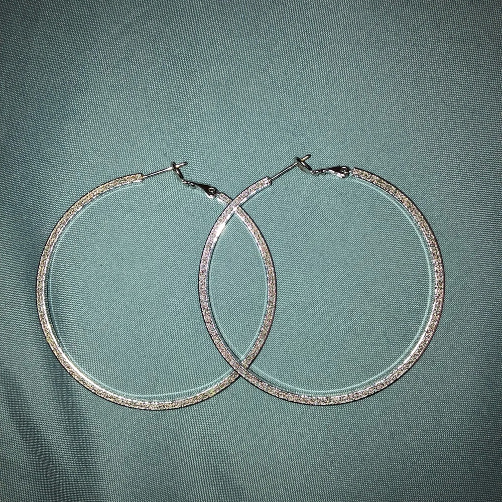 Round earrings 2”